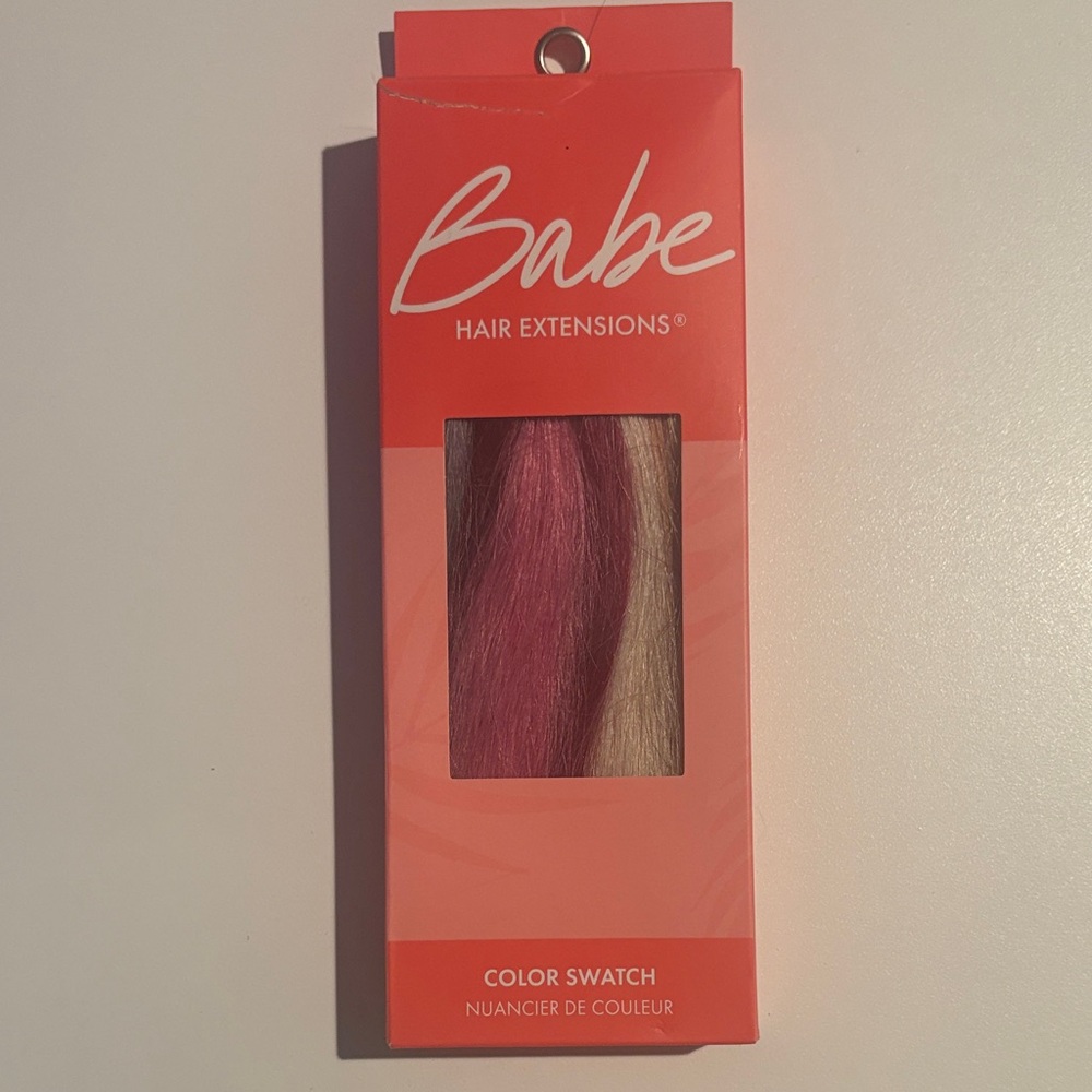 Hair Extensions Pink and Blonde Color Swatch